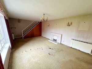 Living Room- click for photo gallery